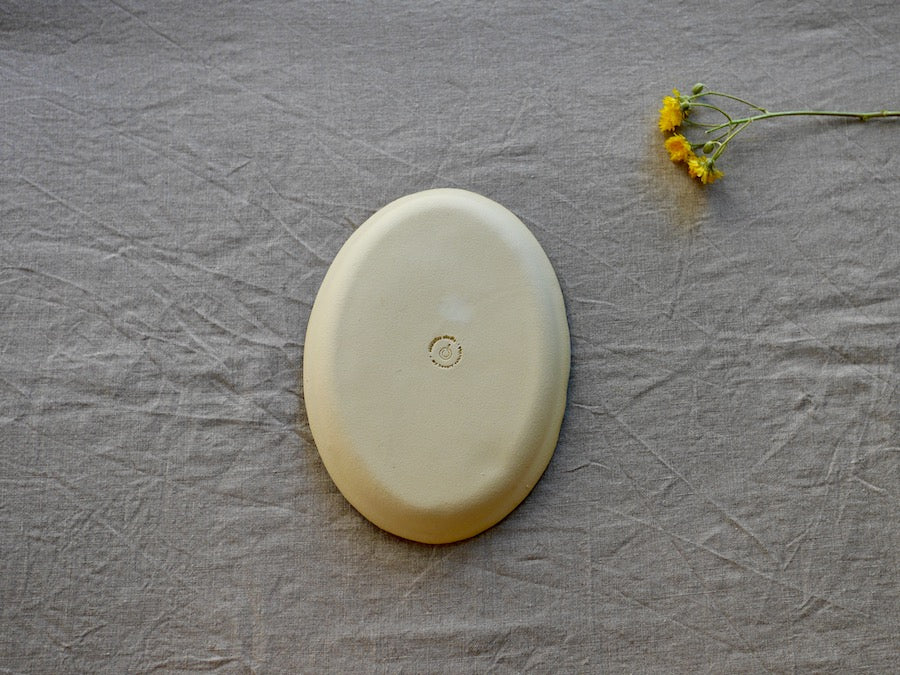 my-hungry-valentine-ceramics-studio-dish-oval-side-bg-celadon-back