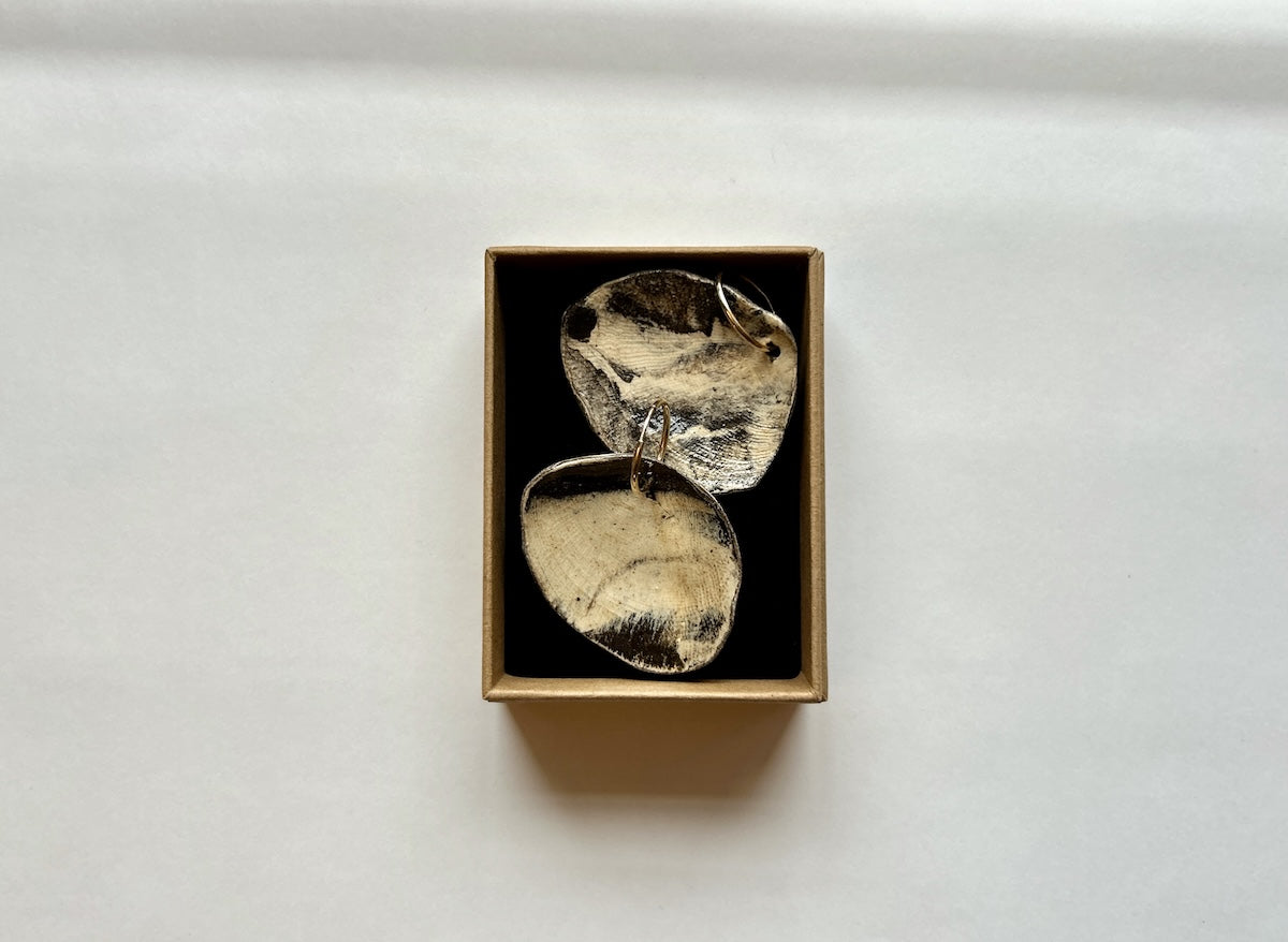 Boucles d'oreilles - Palourdes - Grès - Nerikomi Blanc & Noir