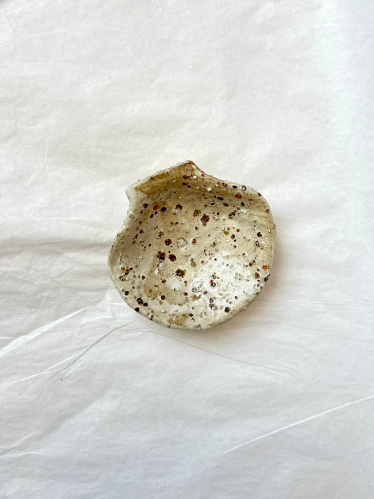 Scallop Shell Dish - Beige Stoneware - Wood-Fired