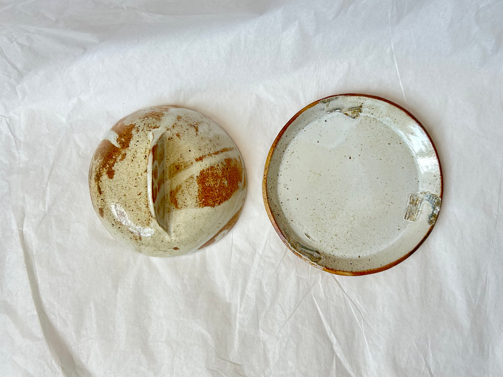 Scallop Shell Dish - Beige Stoneware - Wood-Fired