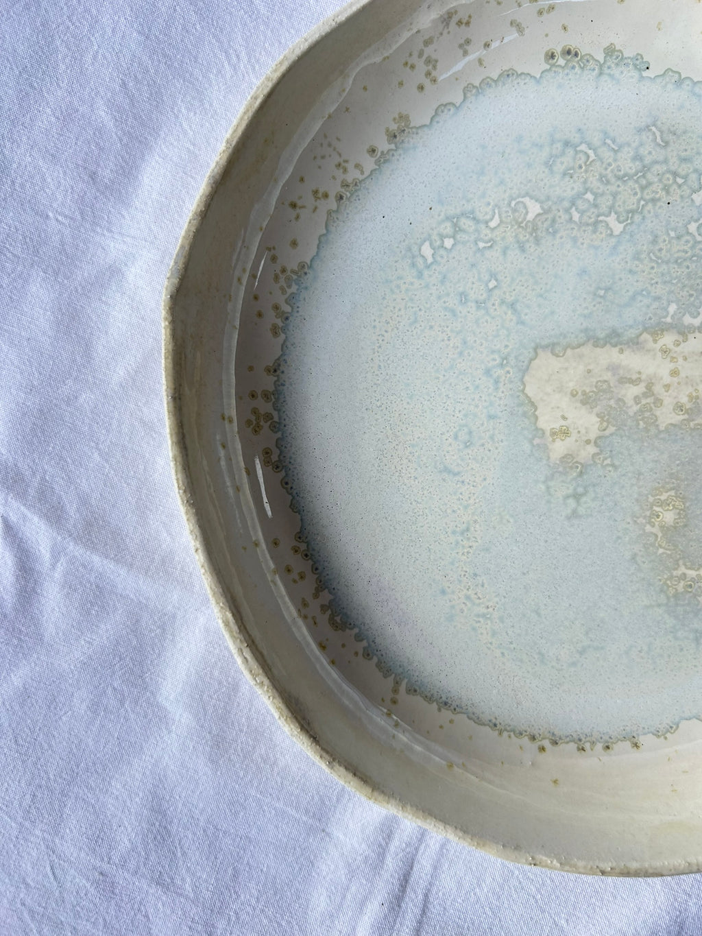 Plat Rond Creux - ⌀ 28 cm - Grès Blanc - Blanc Lunaire