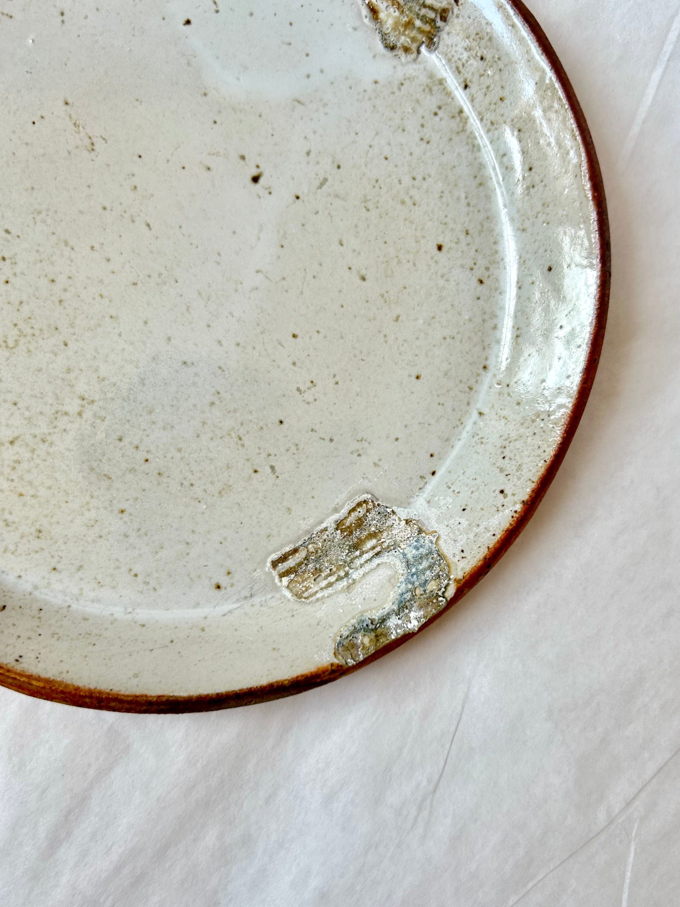 Scallop Shell Dish - Beige Stoneware - Wood-Fired