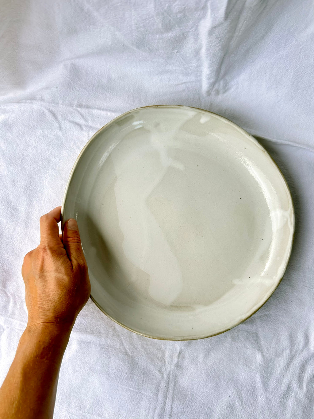 Plat Rond Creux - ⌀ 28 cm - Grès Doux - Blanc Gloss