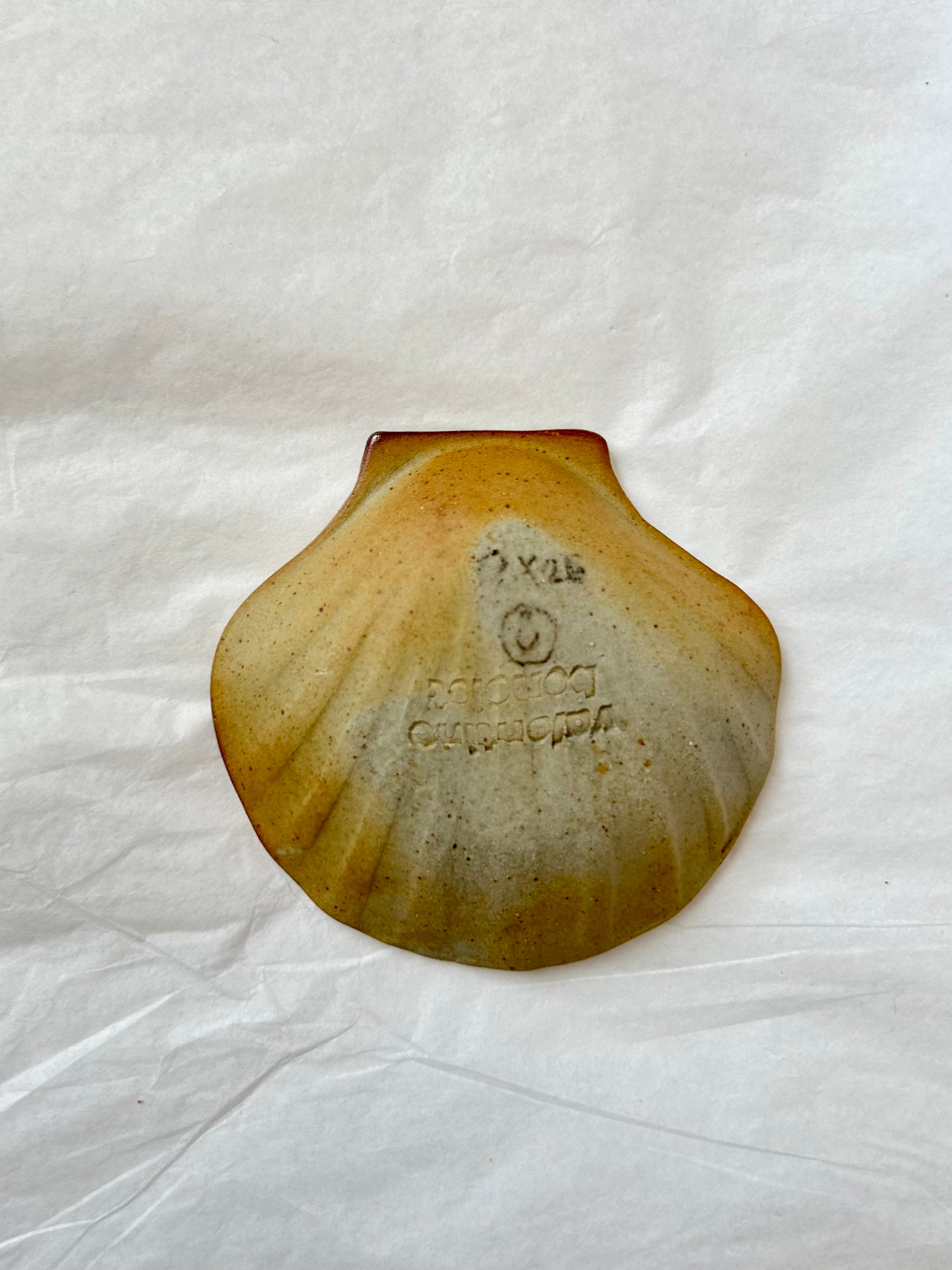 Scallop Shell Dish - Beige Stoneware - Wood-Fired