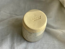 Cargar imagen en el visor de la galería, Tumbler / Small Vase - Soft clay - Lunar White
