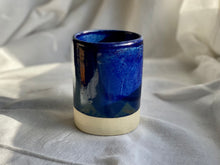 Cargar imagen en el visor de la galería, Tumbler / Small Vase - Soft clay - Midnight Blue
