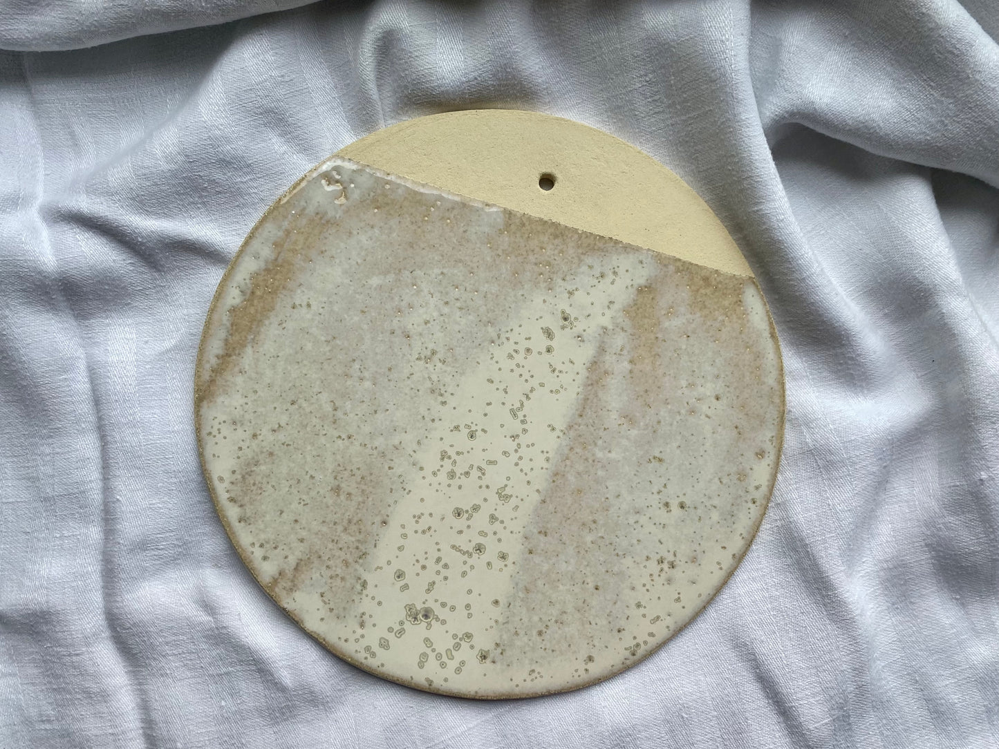 Round aperitif platter / cheese board - 22 cm - Lunar White
