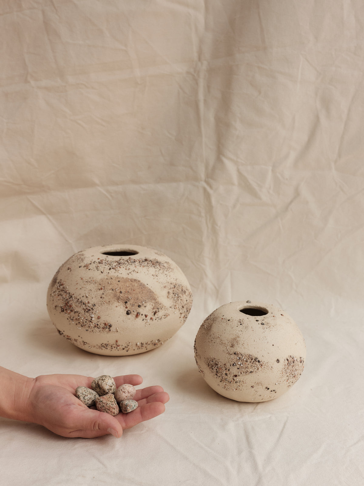 Globe Vessel 01
