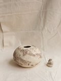 Globe Vessel 01