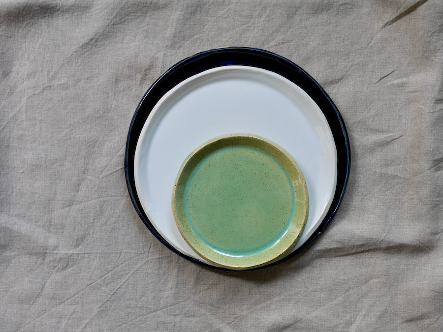 Snack plate - 14 cm - Soft Clay - Celadon Green Speckled