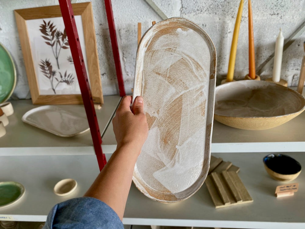 valentine-benoist-ceramics-studio-oval-platter-large-sandy-clay-brushed-gloss-white-top-hand