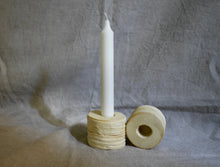 Charger l&#39;image dans la galerie, my-hungry-valentine-ceramics-nt-candlestickholder-cookies-8-candle-side-3
