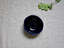 Load image into Gallery viewer, my-hungry-valentine-ceramics-studio-bowl-breakfast-nt-midnightblue-top
