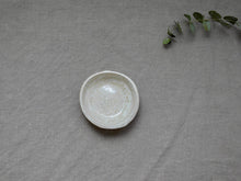 Cargar imagen en el visor de la galería, my-hungry-valentine-ceramics-studio-bowl-dip-lunarwhite-top
