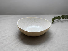 Charger l&#39;image dans la galerie, my-hungry-valentine-ceramics-studio-bowl-noodle-nt-lunarwhite-side
