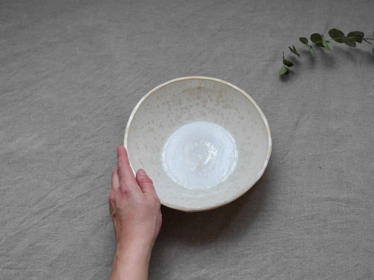 my-hungry-valentine-ceramics-studio-bowl-noodle-nt-lunarwhite-top-hand