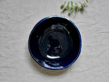 Cargar imagen en el visor de la galería, Noodle bowl / Soup bowl / Serving bowl - 22 cm - Soft clay - Midnight Blue
