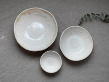 Load image into Gallery viewer, my-hungry-valentine-ceramics-studio-bowls-fruit-noodle-breakfast-nt-lunarwhite-top
