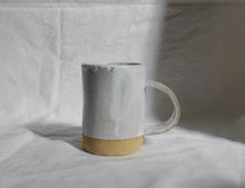 Load image into Gallery viewer, Coffee or tea mug - Sandy clay - White
