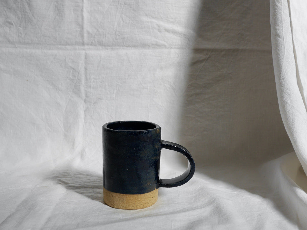 Coffee or tea mug - Sandy clay - Midnight Blue
