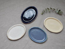 Load image into Gallery viewer, Oval side dish - Soft Clay - Transparent
