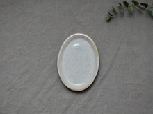 Load image into Gallery viewer, my-hungry-valentine-ceramics-studio-dish-oval-side-nt-lunarwhite-top
