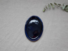 Load image into Gallery viewer, my-hungry-valentine-ceramics-studio-dish-oval-side-nt-midnightblue-top
