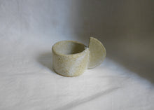 Load image into Gallery viewer, Mini espresso cup - Sandy clay - Cream
