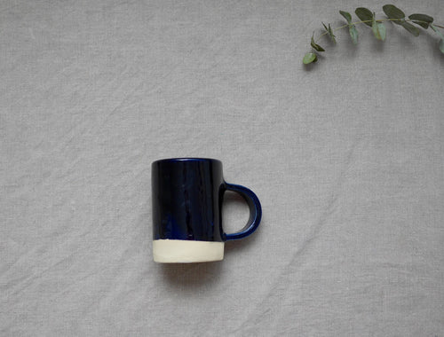 my-hungry-valentine-ceramics-studio-mug-coffee-tea-nt-midnightblue-side-2