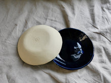 Charger l&#39;image dans la galerie, Pasta plate - 19 cm - Soft clay - Midnight Blue
