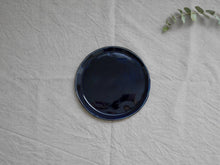 Load image into Gallery viewer, my-hungry-valentine-ceramics-studio-plate-21-nt-midnightblue-top
