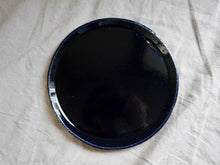 Cargar imagen en el visor de la galería, Dinner plate - 25 cm - Sandy clay - Midnight Blue

