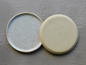 my-hungry-valentine-ceramics-studio-plate-25-nt-lunarwhite-back-2
