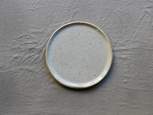 my-hungry-valentine-ceramics-studio-plate-25-nt-lunarwhite-top