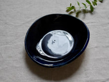Load image into Gallery viewer, my-hungry-valentine-ceramics-studio-plate-pasta-nt-midnightblue-side
