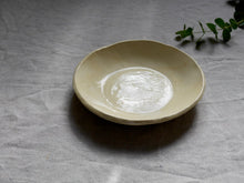 Charger l&#39;image dans la galerie, my-hungry-valentine-ceramics-studio-plate-pasta-nt-transparent-side

