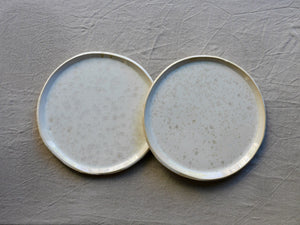my-hungry-valentine-ceramics-studio-set-2pieces-plate-25-nt-lunarwhite-top