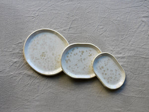 my-hungry-valentine-ceramics-studio-set-3-ovalnestingdishes-s-nt-lunarwhite-top-3