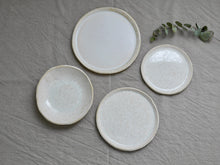 Load image into Gallery viewer, my-hungry-valentine-ceramics-studio-set-4-pieces-nt-transparent-25-21-18-pasta-plates-top
