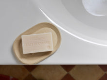 Load image into Gallery viewer, Soap dish - Oval - Transparent
