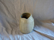 Load image into Gallery viewer, my-hungry-valentine-ceramics-studio-vase-organic-ct-transparent-1
